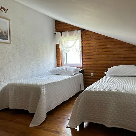 Anteana Vrlika Split * Maovice