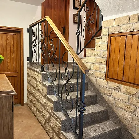 Anteana Vrlika Split Apartman