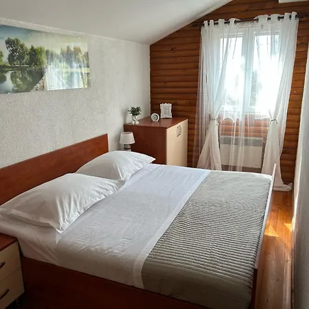 Anteana Vrlika Split * Maovice