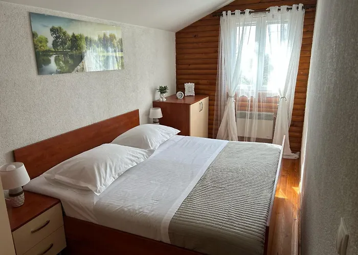 Anteana Vrlika Split * Maovice
